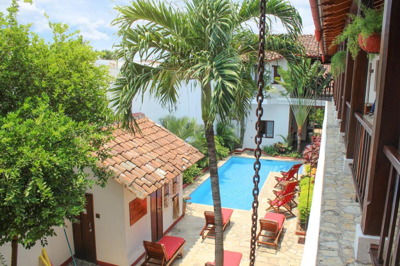 Hotel Con Corazon Granada Luaran gambar